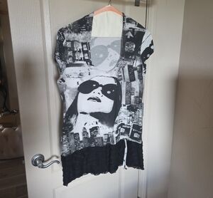 Joseph Ribkoff Black and White Graphic Tunic